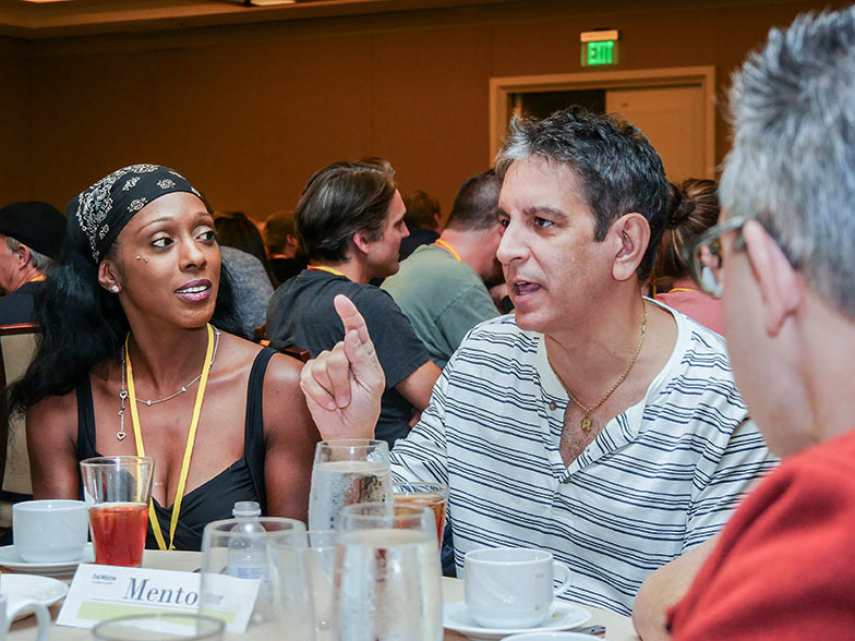 How many times in their lives do you think the folks at this table have had the opportunity to hang out with a Producer/Mixer/Engineer with over 100 Gold and Platinum records and two Grammy Awards to his credit? This sort of things happens every day at the Road Rally!